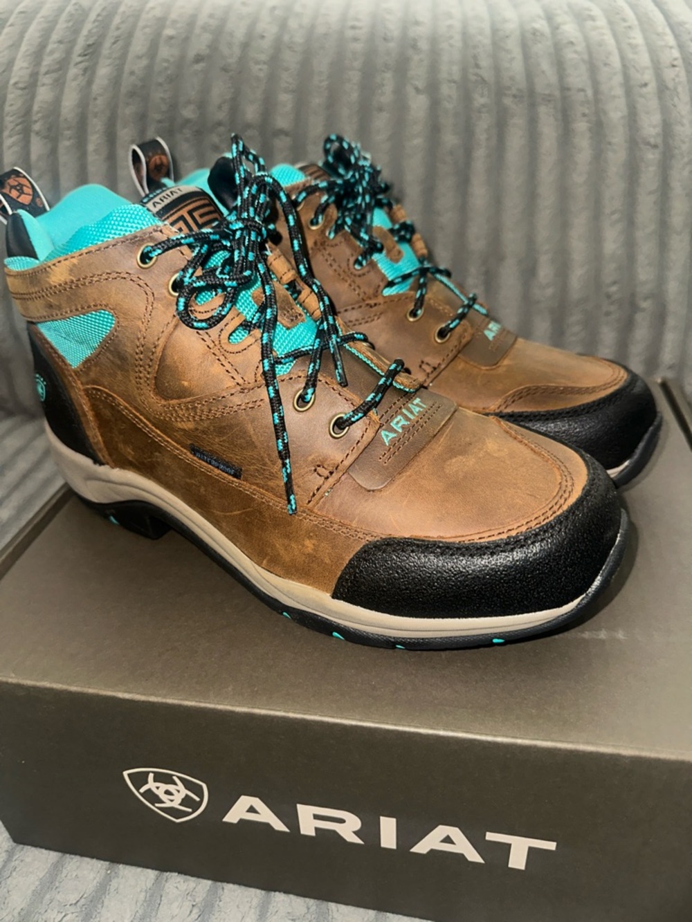 Ariat Brown Work Boots with Teal Accents - Picture 5 of 6